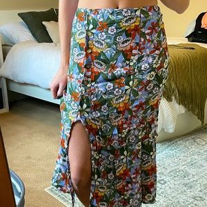 Urban Outfitters Skirt Size Sm, floral print with buttons and mid length slit